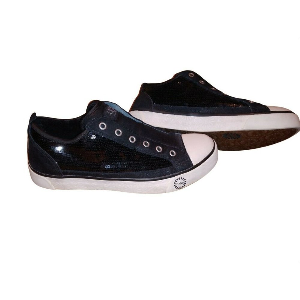 Uggs Australia  Black Sequence Slip -on Flats Womans 8 US